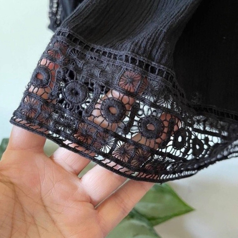 Embroidered shirt - Picture 7 of 8